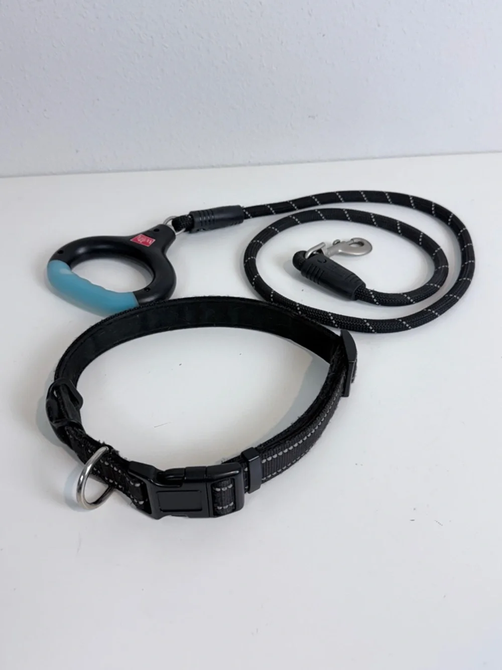 XL Black Neoprene Lined Dog Collar, Leash & AirTag Holder